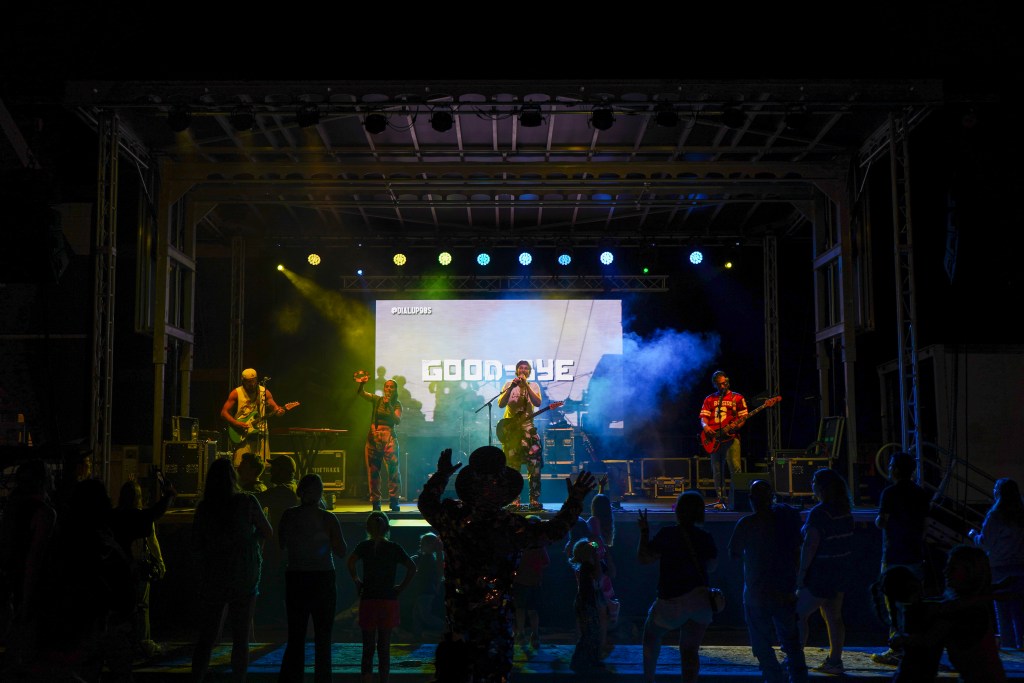 Photo of Dial Up performing on stage at the 2025 Mid-South Music Festival